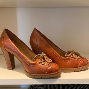 Michael Kors Loafer style platform heels 5.5